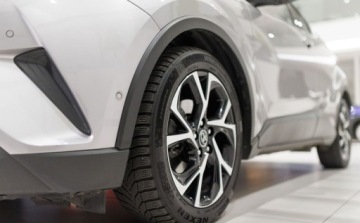 Toyota C-HR I Crossover 1.8 Hybrid 122KM 2019 Toyota C-HR 1.8 Hybrid Selection 1.8 Hybryda 122KM, zdjęcie 12