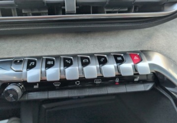 Peugeot 3008 II 2020 Peugeot 3008 1.6 PureTech HYbrid4 GT SS EAT8 300KM Automat SalonPL Bogata, zdjęcie 15