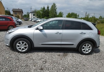 Kia Niro I Crossover 1.6 GDi Hybrid 141KM 2017 Kia Niro Kia Niro 1.6 hybryda klima kamera stan bdb gwarancja przebiegu 1.6, zdjęcie 7