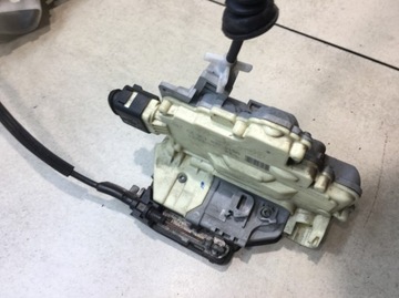 ЗАМОК ДВЕРИ ЛЕВЫЙ ПЕРЕДНИЙ PASSAT B6 3C1837015A 9 PIN