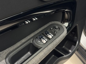 Mini Countryman F60 Crossover Facelifting 1.5  136KM 2023 MINI Countryman Cooper Classic / Panorama / Kamera, zdjęcie 20