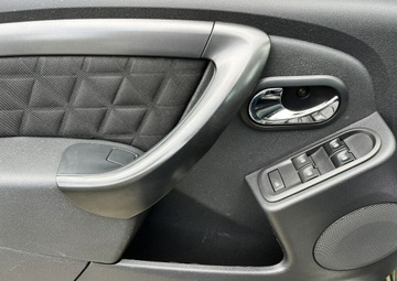 Dacia Duster I SUV Facelifting 1.2 TCe 125KM 2014 Dacia Duster Navi / Skóry / Benzyna / 1 Rej. 2015, zdjęcie 28