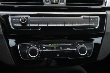 BMW X1 F48 2018 BMW X1 sDrive18i, Salon Polska, Serwis ASO, zdjęcie 15