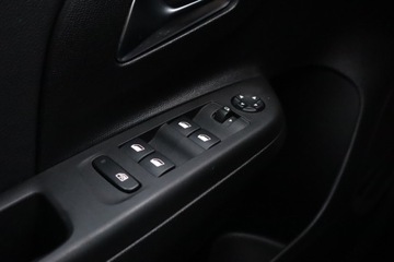 Opel Corsa F Hatchback 5d 1.2 Turbo 100KM 2022 Opel Corsa 1.2 Turbo, Salon Polska, Serwis ASO, zdjęcie 19