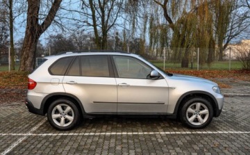 BMW X5 E70 SUV 3.0 sd 286KM 2008 BMW X5 3,0d (286KM) Automat Skory Bezwypadkowy 3.0 Diesel 286KM, zdjęcie 4