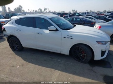 Maserati Levante 2023 Maserati Levante Modena 2023 3.0l 3.0 Benzyna 424KM, zdjęcie 6