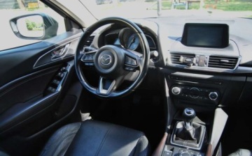 Mazda 3 III Sedan Facelifting 2.0 SKYACTIV-G 120KM 2018 Mazda 3 GWARANCJA, LIFT, 2018r, 2.0 Benzyna, Bogate wyposazenie 2.0, zdjęcie 10