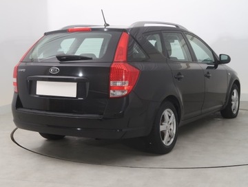 Kia Ceed I SW Facelifting 1.4 DOHC CVVT 90KM 2011 Kia Ceed 1.4 CVVT, Klima, Podgrzewane siedzienia, zdjęcie 4