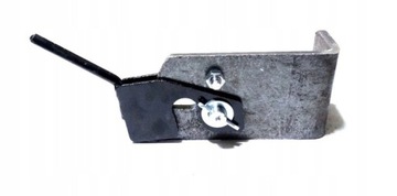 Подцепить рукоятку культиватора агрегата СПРАВА СЛЕВА.