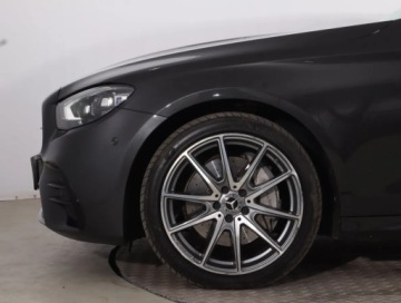 Mercedes Klasa E W213 Limuzyna 2.0 220d 194KM 2020 Mercedes E E 220 d, Salon Polska, Serwis ASO, zdjęcie 14