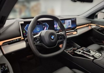BMW Seria 5 G90-91 2025 BMW Seria 5 i 208 KM l Adaptive LED Driving Assistant Professional Harman, zdjęcie 14