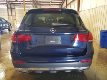 Mercedes GLC C254/X254 2022 Mercedes-Benz GLC 2022 300 4MATIC 2.0 Benzyna 255KM, zdjęcie 3