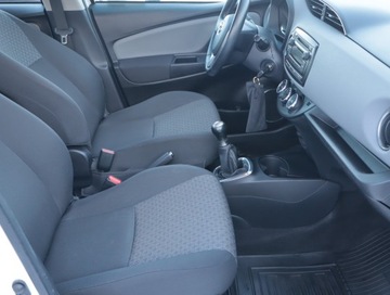 Toyota Yaris III Hatchback 5d Facelifting 1.0 VVT-i 69KM 2015 Toyota Yaris 1.0 VVT-i, Salon Polska, Klima, zdjęcie 8