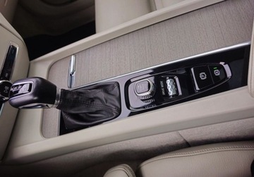 Volvo V60 II  Kombi 2.0 T5 250KM 2019 Volvo V60 2.0 PB 250KM AT Inscription Serwis ASO Gwarancja Szyberdach Weba, zdjęcie 22