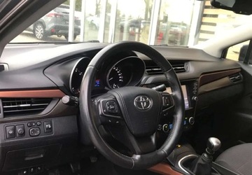 Toyota Avensis III Sedan Facelifting 2015 1.8 Valvematic 147KM 2015 Toyota Avensis Toyota Avensis 1.8 Premium 1.8 Benzyna 147KM, zdjęcie 24