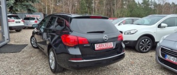 Opel Astra J Sports Tourer Facelifting 1.6 Twinport ECOTEC 115KM 2014 Opel Astra Salonowy 1.6 benzyna serwisowany. 1.6 Benzyna 115KM, zdjęcie 19