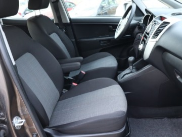 Kia Venga Mikrovan 1.6 DOHC CVVT 125KM 2013 Kia Venga 1.6 CVVT, Salon Polska, 1. Właściciel, zdjęcie 8