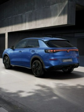 Volkswagen T-Roc I SUV Facelifting 1.5 TSI ACT 150KM 2026 Volkswagen T-Roc Wersja R-Line 1.5 eTSI 150 KM DSG, zdjęcie 5