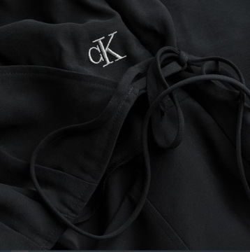 Calvin Klein Jeans sukienka J20J219987 BEH czarny