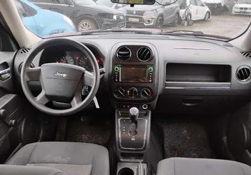 Jeep Patriot 2009 Jeep Patriot 2009r, 2.0 Benzyna. AUTOMAT. Lekko uszkodzony lewy bok. Jezd, zdjęcie 5