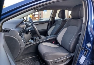 Toyota Avensis III Sedan Facelifting 2015 2.0 D-4D 143KM 2016 Toyota Avensis Salon PLPotwierdzony przebiegZadbanyEkonomiczny 2.0 143KM, zdjęcie 10