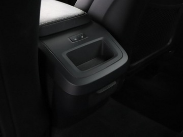 Volvo S60 II Sedan Facelifting 2.0 T4 DRIVE-E 190KM 2019 Volvo S60 R-Design automat T4 skóra navi kamera, zdjęcie 38