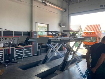 Ножничный подъемник Ravaglioli RAV650N.2.55ISI, немедленная возможность / полцены