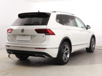 Volkswagen Tiguan Allspace SUV 1.5 TSI EVO 150KM 2019 VW Tiguan Allspace 1.5 TSI, Salon Polska, zdjęcie 4