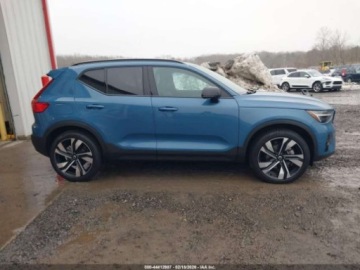 Volvo XC40 2024 Volvo XC 40 2024 r., 2,0L B5 ULTIMATE DARK THEME 2.0 Benzyna 247KM, zdjęcie 13