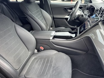 Mercedes GLC C254/X254 Coupe 2.0 220d 197KM 2024 Mercedes-Benz GLC 220, zdjęcie 19