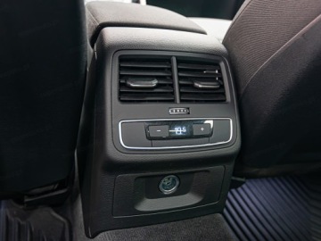 Audi A4 B9 Limousine Facelifting 2.0 35 TFSI 150KM 2023 AUDI A4 35 TFSI S tronic Sedan 2.0 (150KM) 2023, zdjęcie 21