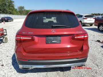 Mercedes GLC C253 2019 Mercedes-Benz GLC 2019 r., 2,0L 300 4MATIC 2.0 Benzyna 241KM, zdjęcie 4