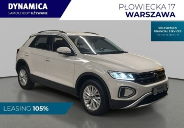 Volkswagen T-Roc I SUV Facelifting 1.0 TSI 110KM 2022 Volkswagen T-Roc VAT 23 Life 1.0TSI 110KM M6 20222023 r., salon PL, I wlas