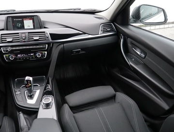 BMW Seria 3 G20-G21 Touring 2.0 320d 190KM 2019 BMW 3 320 d, 187 KM, Automat, Navi, Klima, zdjęcie 7