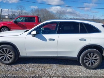 Mercedes GLC C254/X254 2024 Mercedes-Benz GLC 300 4Matic Suv 2024 2.0 Benzyna 255KM, zdjęcie 2