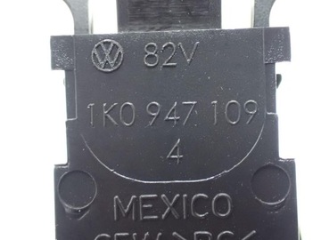 LAMPA INTERIÉR KABINY ORIGINÁLNÍ VW BEETLE 5C 14R