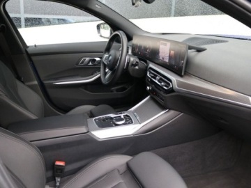 BMW Seria 3 G20-G21 Touring M Facelifting 3.0 M340d 340KM 2023 BMW Seria 3 BMW M340d xDrive Touring 3.0 Diesel 340KM, zdjęcie 32