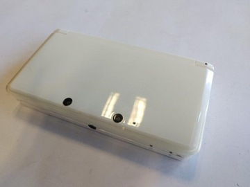 NINTENDO 3DS WHITE + КАРТА ПАМЯТИ + ОРИГИНАЛЬНОЕ ЗАРЯДНОЕ УСТРОЙСТВО