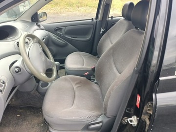 Toyota Yaris I 1.0 i 16V 68KM 2000 Toyota Yaris 1.0 00r, zdjęcie 4