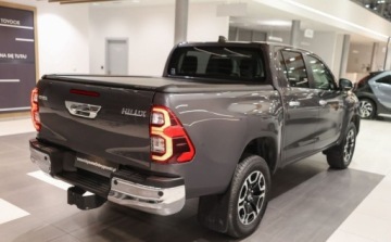 Toyota Hilux VIII Podwójna kabina Facelifting 2.8 D-4D 204KM 2024 Toyota Hilux 2.8 D-4D mHEV Double Cab Executive 4x4 aut 2.8 Diesel 204KM, zdjęcie 29