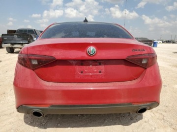 Alfa Romeo Giulia II Sedan Facelifting 2.0 Turbo 280KM 2020 Alfa Romeo Giulia 2020 2.0l 2.0 Benzyna 280KM, zdjęcie 2