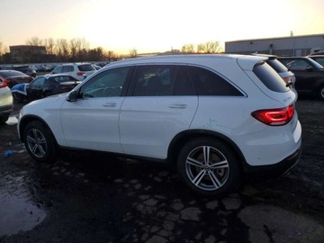 Mercedes GLC C253 2021 Mercedes-Benz GLC 300 4Matic 2021 2.0 Benzyna 255KM, zdjęcie 1
