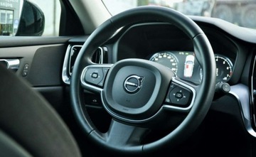Volvo V60 II  2021 Volvo V60 Volvo V60 B3 B Geartronic Momentum Pro 2.0 Benzyna 163KM, zdjęcie 22