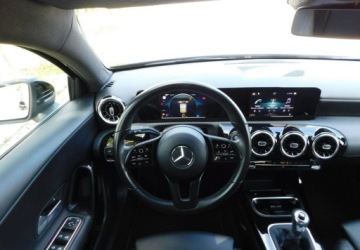 Mercedes Klasa A W177/V177 Hatchback 1.3 160 109KM 2020 Mercedes-Benz Klasa A z Gwarancja Bezwypadkowy 100 Stan Wzorcowy 1.3, zdjęcie 6