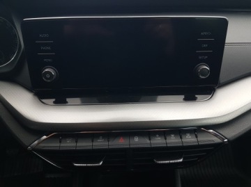 Skoda Octavia IV Kombi 2.0 TDI 115KM 2022 SKODA OCTAVIA 2,0 TDI AMBITION KRAJOWY I-WŁAŚCICIEL SERWISOWANY ALU R17, zdjęcie 31