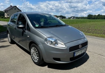Fiat Punto Grande Punto Hatchback 5d 1.2 Start&amp;Stop 69KM 2011 Fiat Grande Punto Bezwypadkowy, niski przebieg, klimatyzacja 1.2 Benzyna, zdjęcie 4