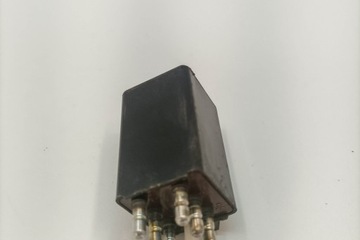 RELÉ MERCEDES-BENZ SL (R107) A0008210863 3.8L GASOLINE 150KW 1982