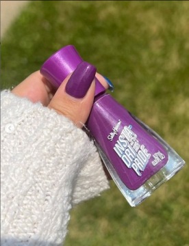 Sally Hansen Insta Dri Berry выплюнули 752