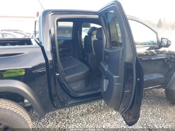 Chevrolet 2025 Chevrolet Colorado trail boss, 2025r., 4x4, 2.7L 2.7 Benzyna 310KM, zdjęcie 9