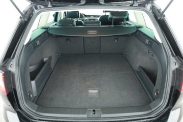 Volkswagen Passat B8 Variant 2.0 TDI 190KM 2015 VW Passat 2.0 TDI, 187 KM, Automat, Skóra, Klima, zdjęcie 17
